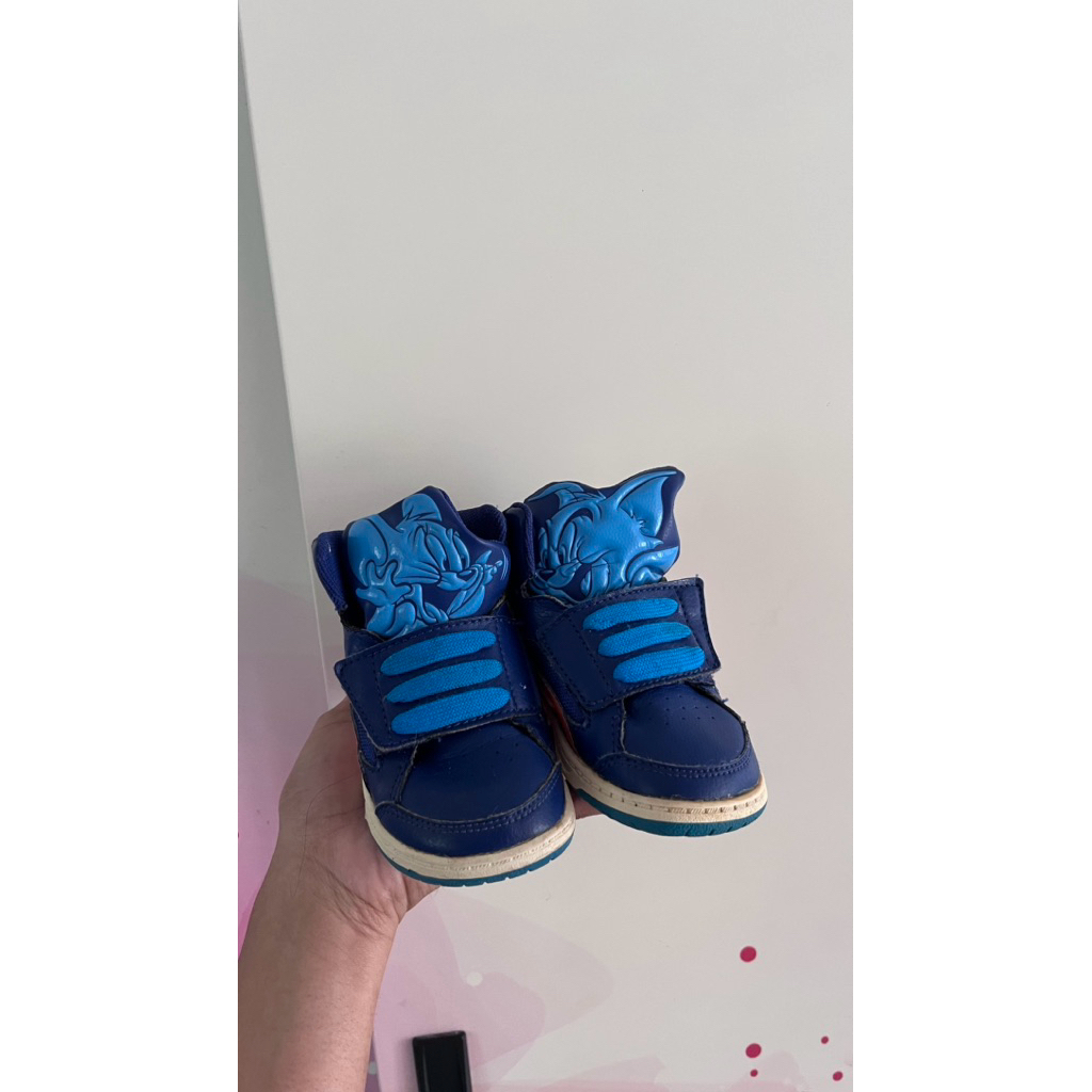 CHILDRENS SHOES CHILDRENS SPORT SHOES PUMA PRELOVED SANDALS