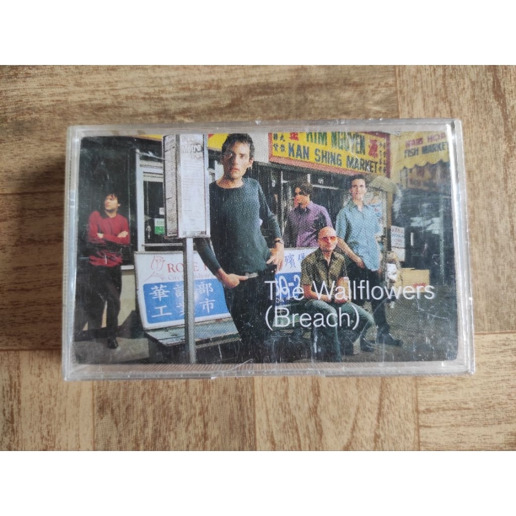 เทปคาสเซ็ท WALLFLOWERS "breach"
