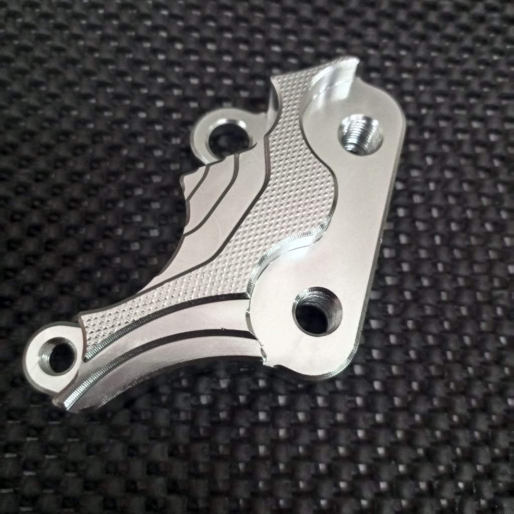 NISSIN 2P CALIPER BRACKET RX KING OLD PNP RX KING KOBRA RX KING OLD YEAR DISC 300MM