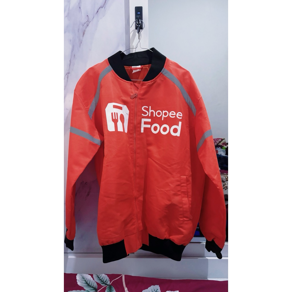 PRELOVED Shop**F**d Parasite Orange Jacket - เบา สบาย กันน้ํา