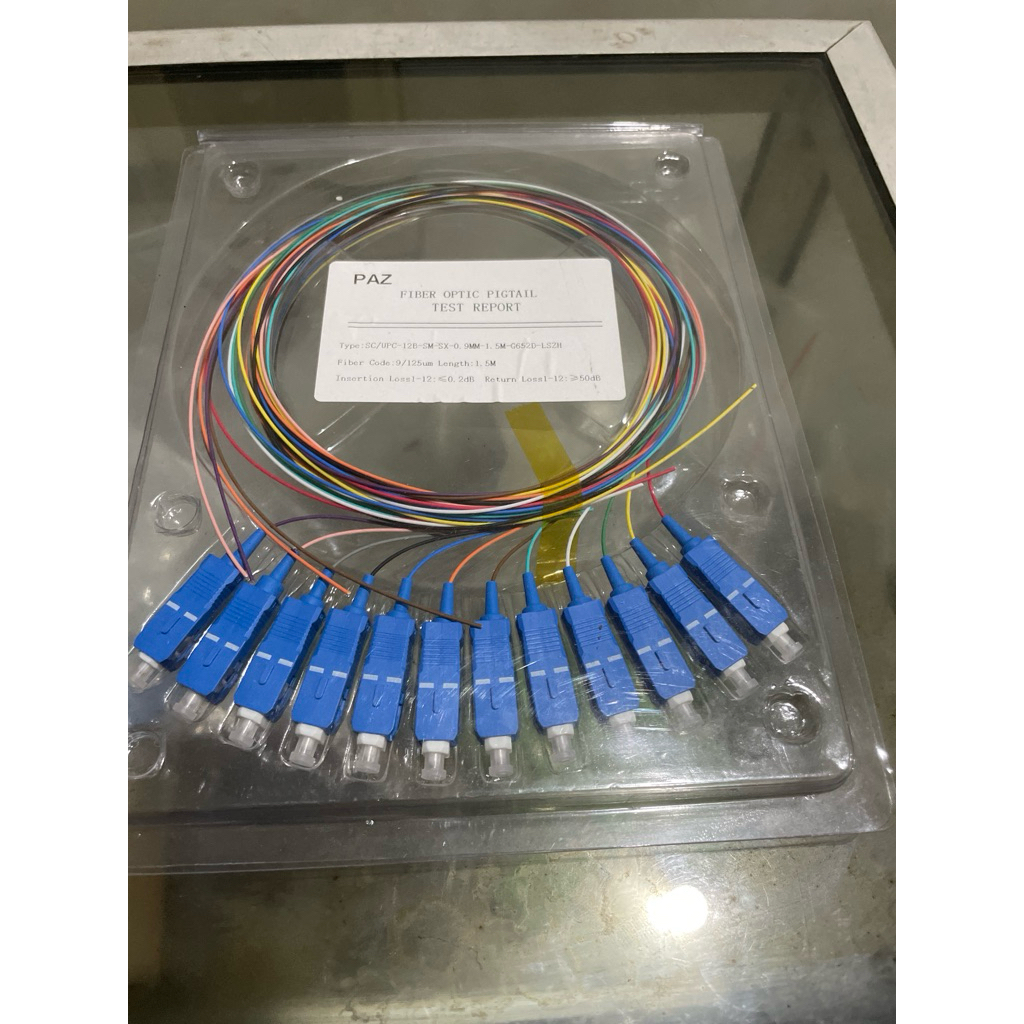 PIGTAIL PAZ RAINBOW SC UPC G652D 1.5 เมตร 0.9 มม. 12 สี รับประกัน PAZ ดั้งเดิม