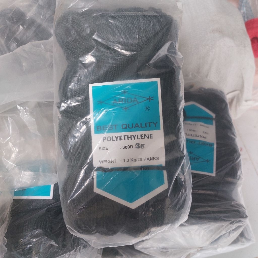 (1 แพ็ค) PE ARIDA D36 ด้ายสีเขียวเข้ม