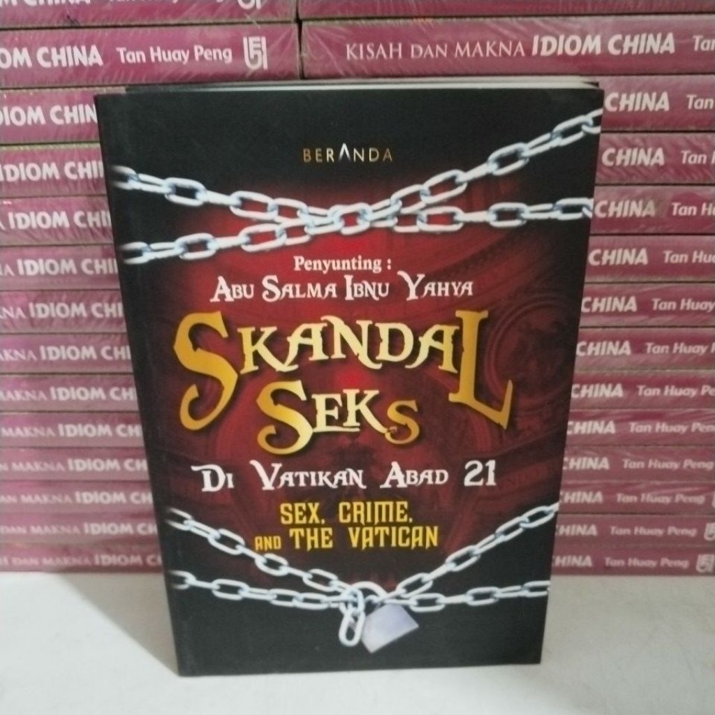 หนังสือของ SKANDAL AROUND THE 21ST CENTURY