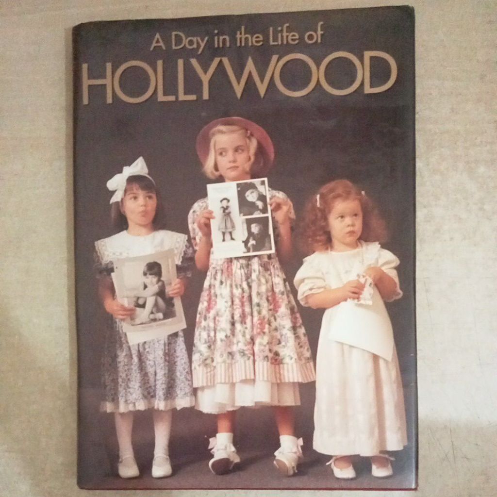 หนังสือวันในชีวิตของ HOLLYWOOD