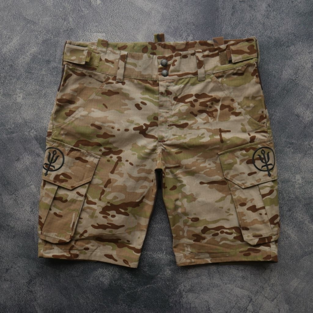 Thrudark UK Made In Italy Charge สั้น Multicam Arid Utility Cargo กางเกง BDU กองทัพทหาร Camo