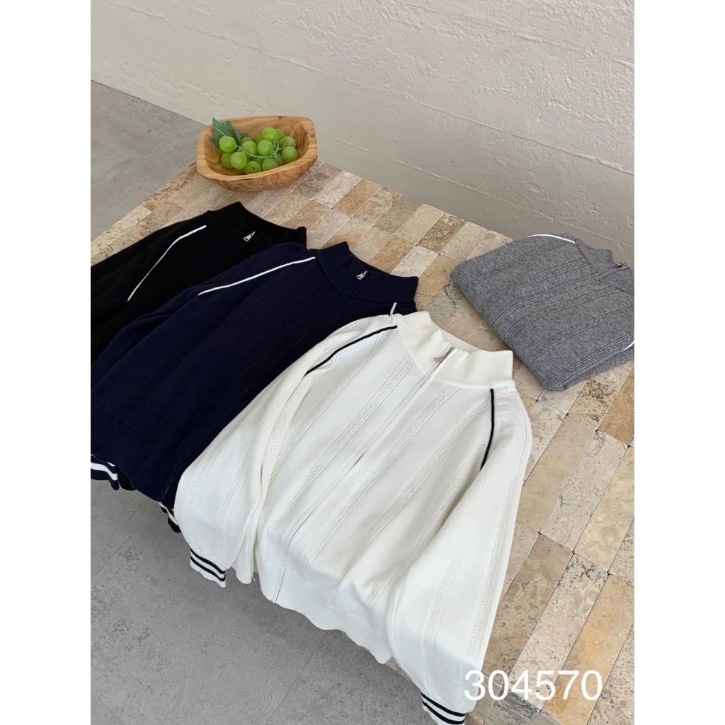 [LC] ONE-K 304570 เสื้อสเวตเตอร์เต่าลําลอง