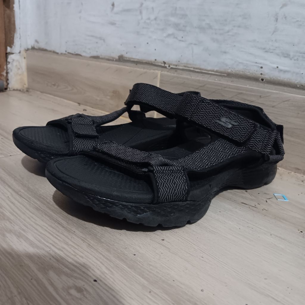 Skechers รองเท้าแตะกลางแจ้ง