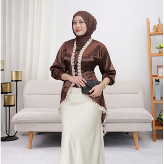 Pola Wear Humaira Tunik Top Armani Slik Atasan Kombinasi Renda Elegant Kancing Mutiara