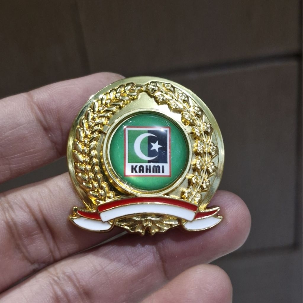 พรีเมี่ยมรุ่น KAHMI PIN / HMI ALUMNI PIN