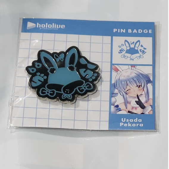 HoloEmblem Pin Badge Usada Pekora