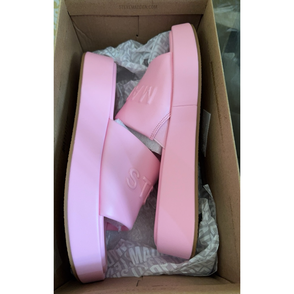 รองเท้าแตะ Steve madden