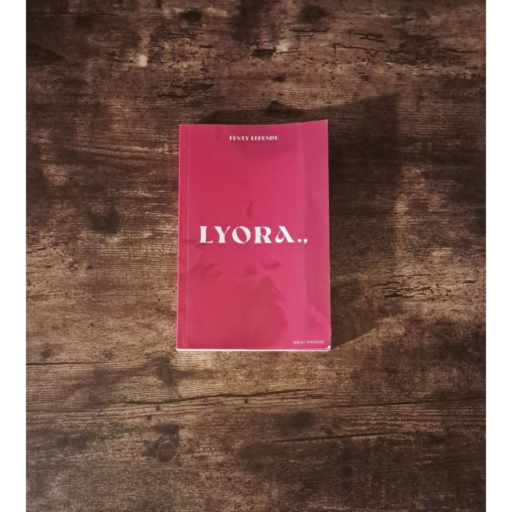 LYORA - FENTY EFFENDY