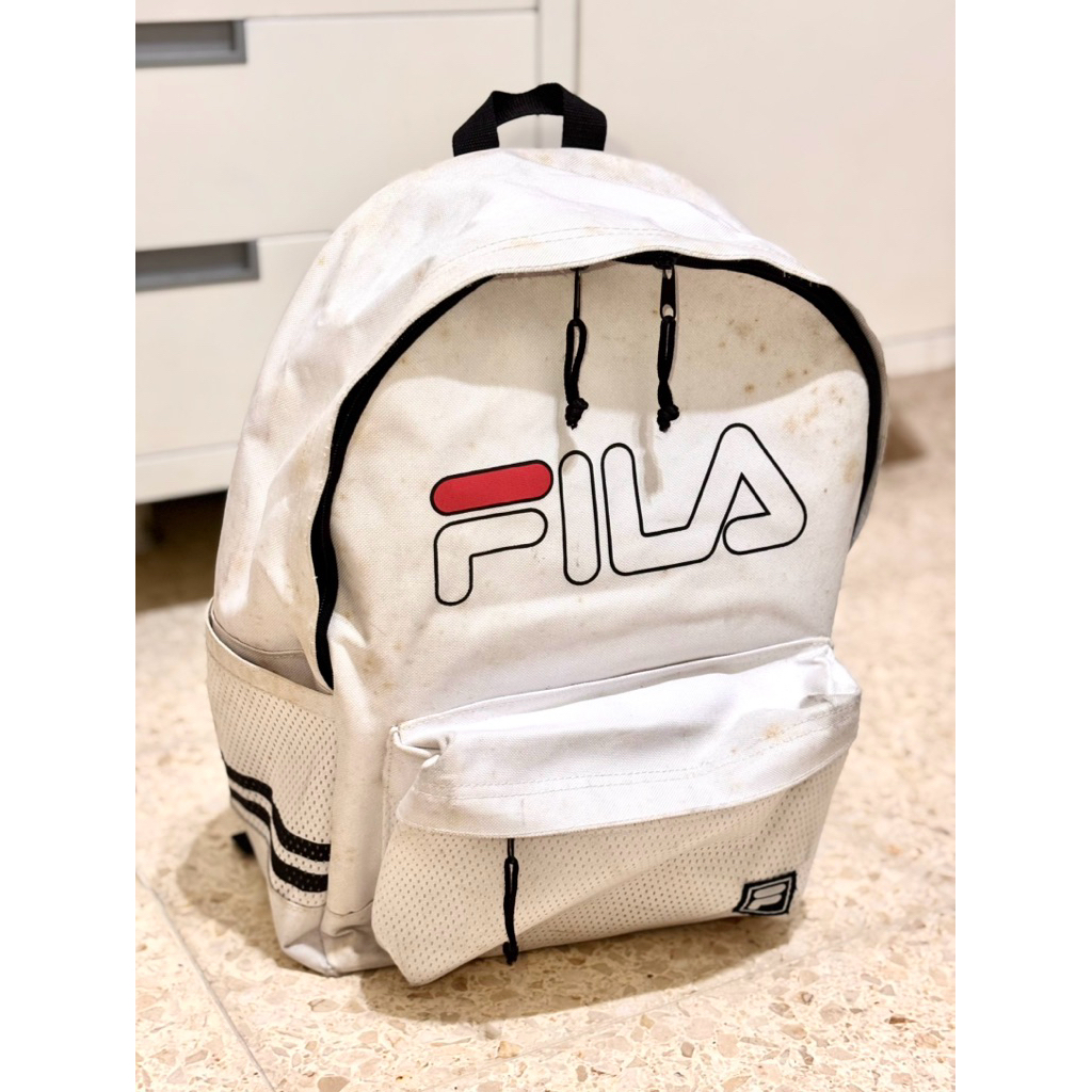 Preloved FILA Backpack สีขาว