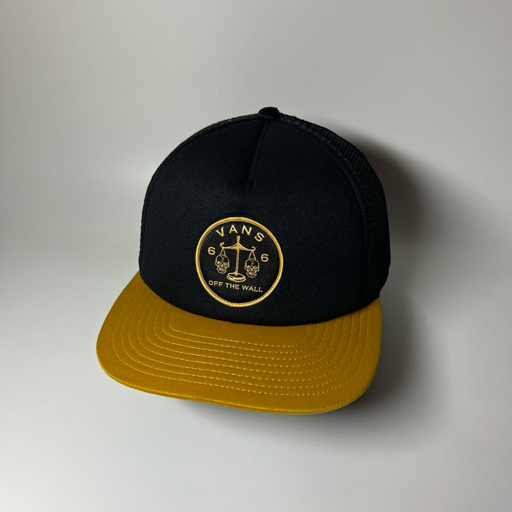หมวก Vans Trucker Snapback