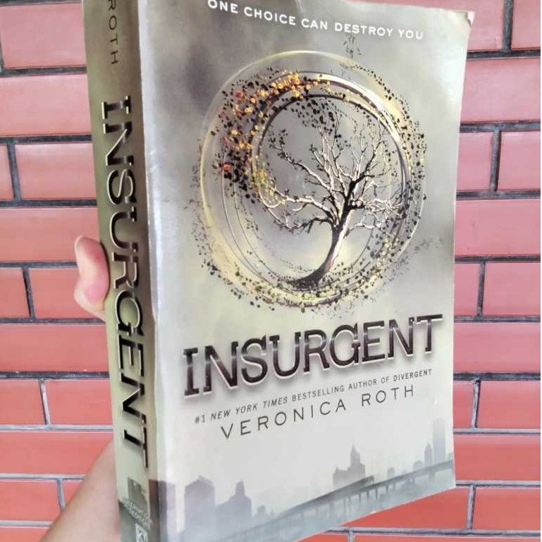 Veronica Roth Insurgent Dystopian Fantasy English Preloved Novel Book
