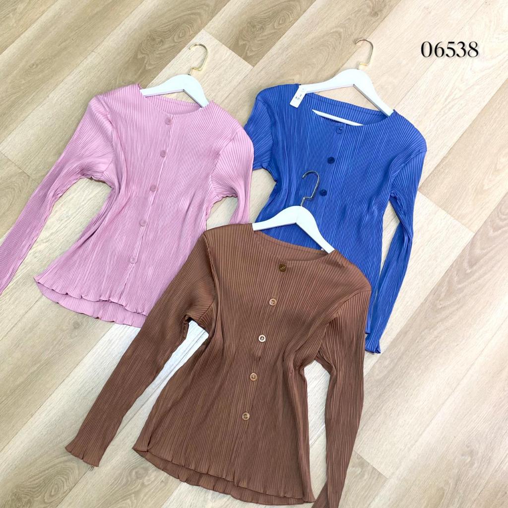 522365 - 06538 BLOUSE PLEADS MBL FASHION O คอปุ่มด้านหน้าเต็มรูปแบบยาว SLEEVES PREMIUM ผู้หญิง PLAIN