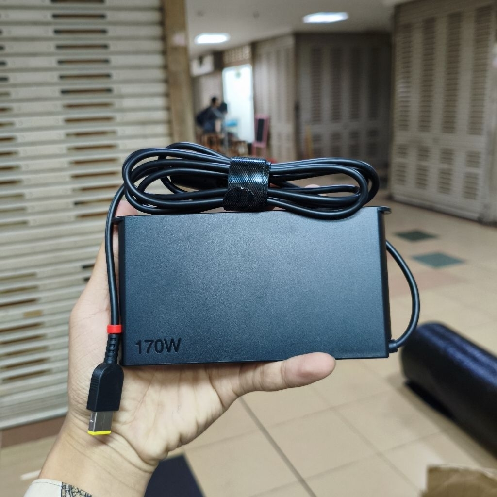 Lenovo Loq 15 15IRH8 15APH8 6IRH8 15IRX9 15AHP9 15IAX9 170W 230W อะแดปเตอร์/เครื่องชาร์จ