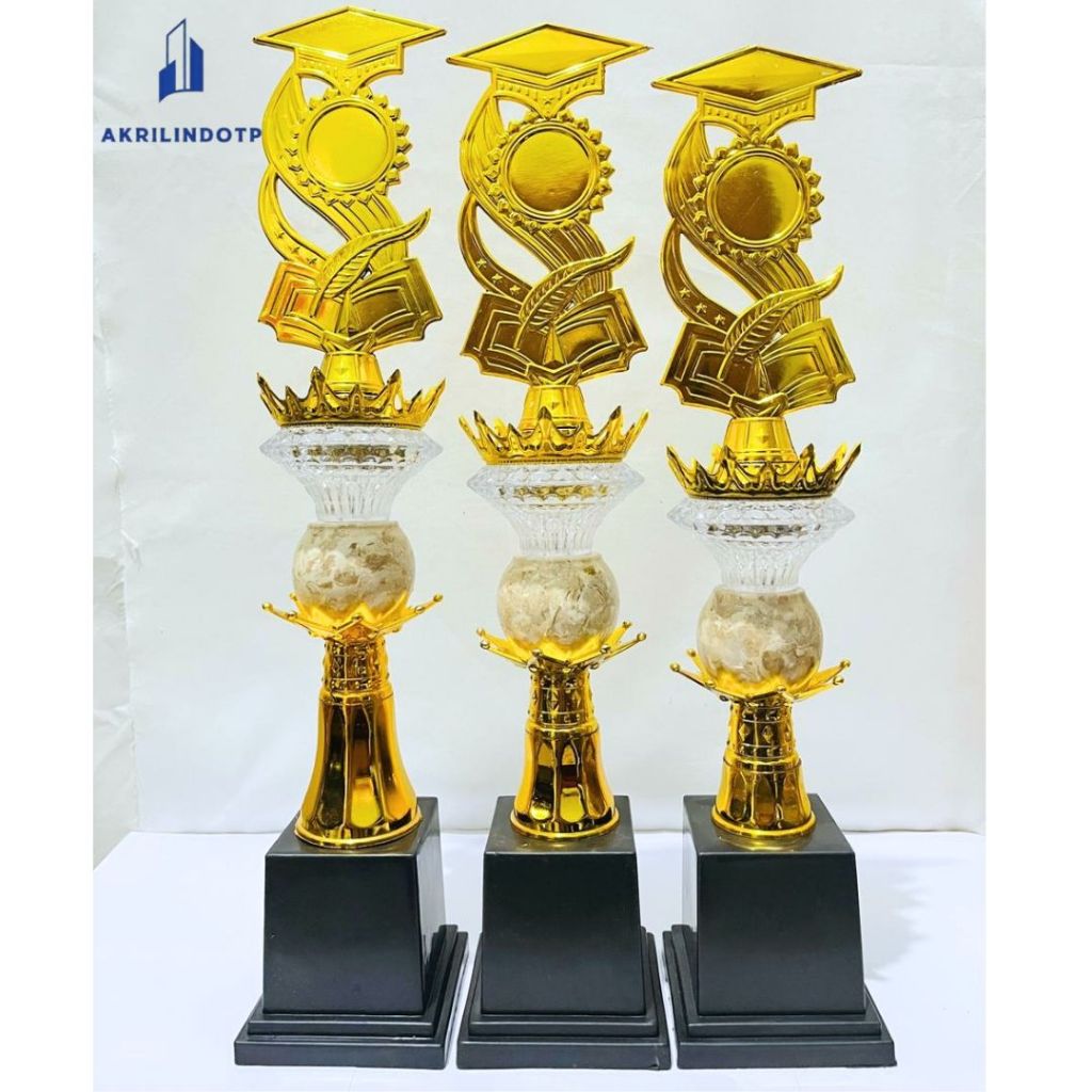 ใหม่ล่าสุด GRADUATION TROPHY 1 ชุด 3 เล่ม MARBLE, CROWN และ ASHTRAY COMBINATIONS (CODE B2) HEIGHT 50