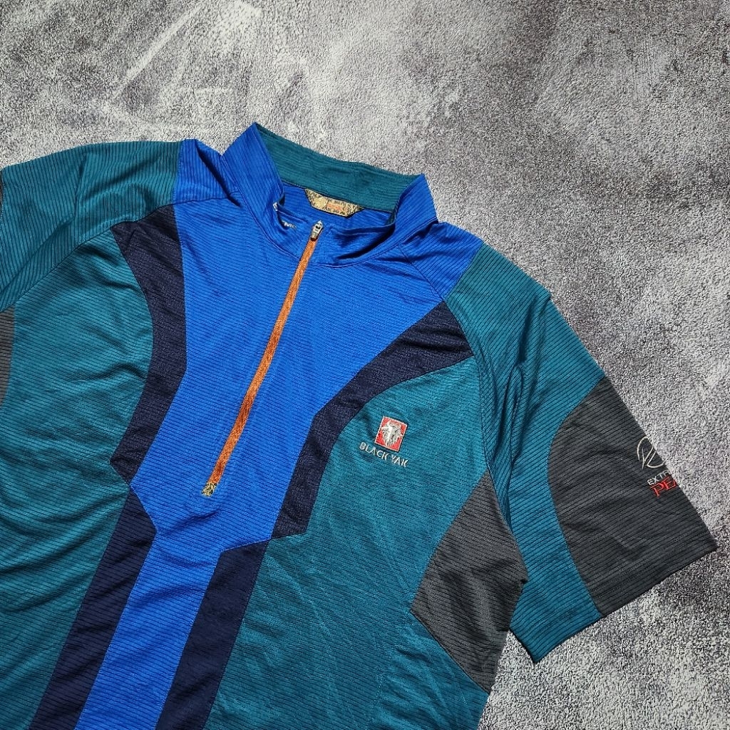 BLACK YAK baselayer ไซส์ L ใส่ XL