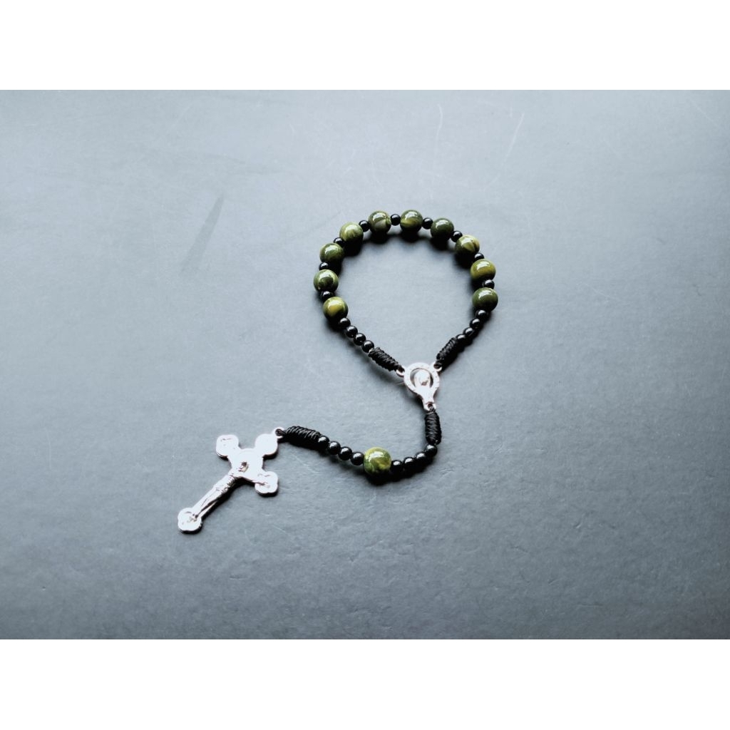 G322 CATHOLIC MINI CONTRACT ROSARY