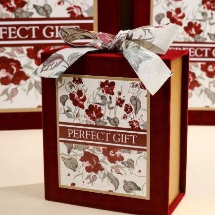 MERAH FLOWERSUPPLY - LUXURY HAMPERS RED PERFECT GIFT BOX FS5551 FS5552