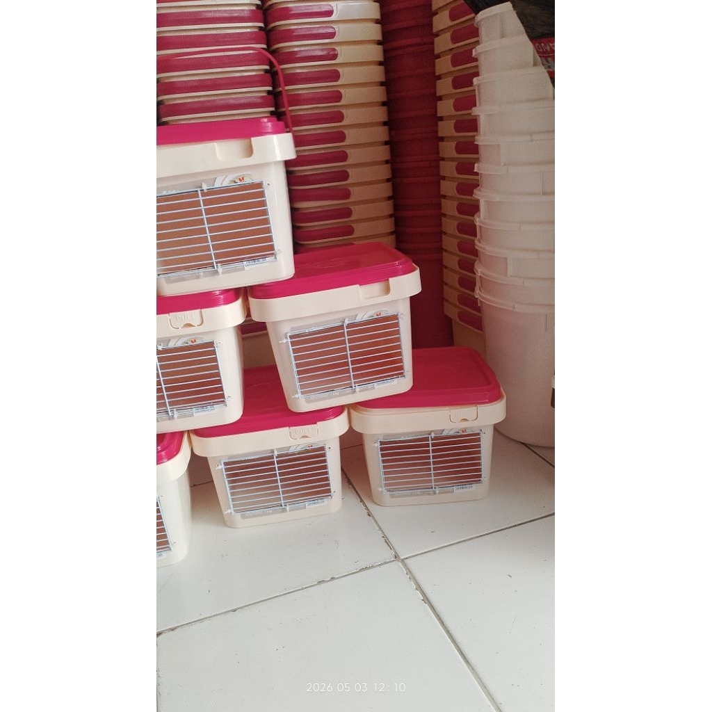 HAMSTER/ANIMAL CAGE*