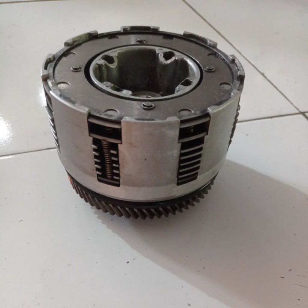 CLUTCH HOUSE CLUTCH PLATE YAMAHA V80 ROBOT V80 EXSELENT ORIGINAL