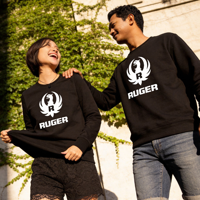 Ruger Crewneck Sweatshirt วัสดุผ้าฟลีซ | คอกลมลําลอง Unisex | แค่คําสั่ง ตอนนี้