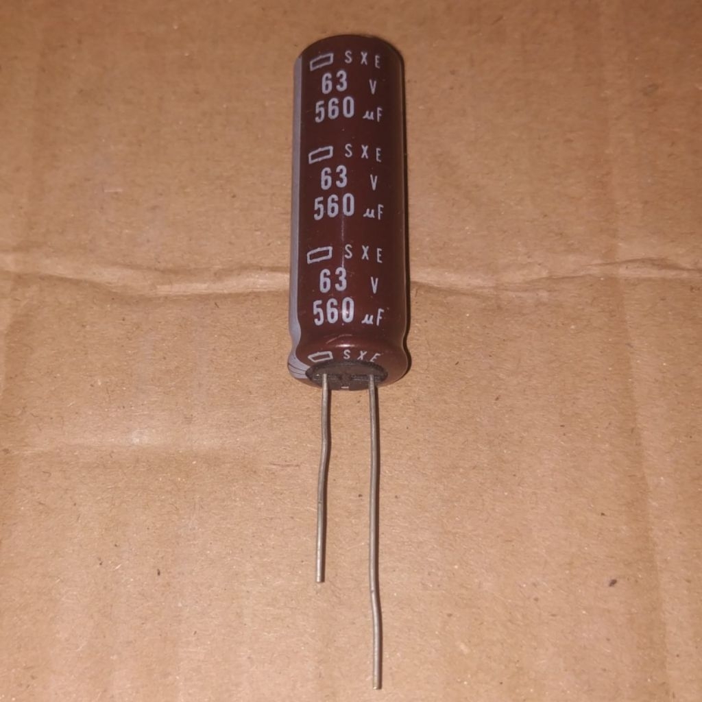 C Elco Elko 560uF 63V 560 uF 63 V