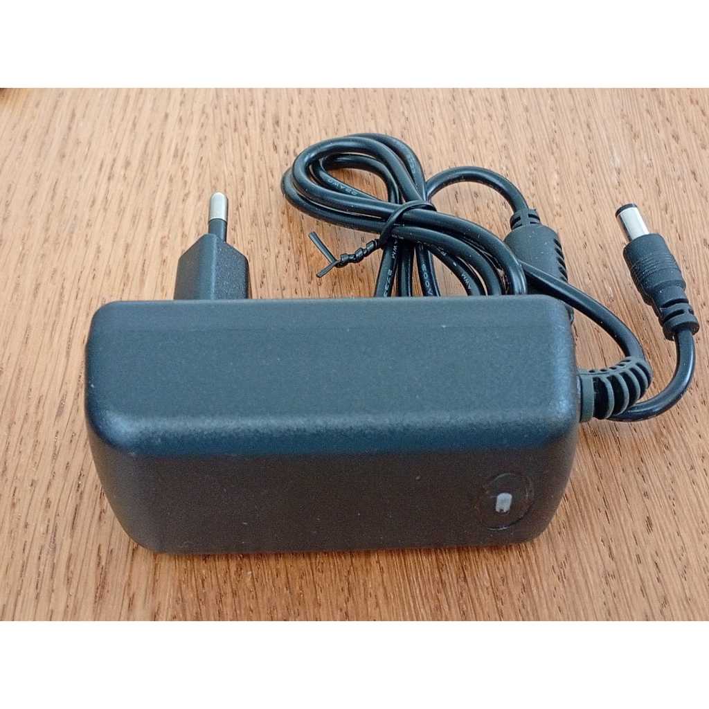 เครื่องชาร์จสําหรับ Sharp CBOXTRB12MBS / CBOX TRB12MBS 13.5V 3A Power Speaker Sharp CBOXTRB12MBS