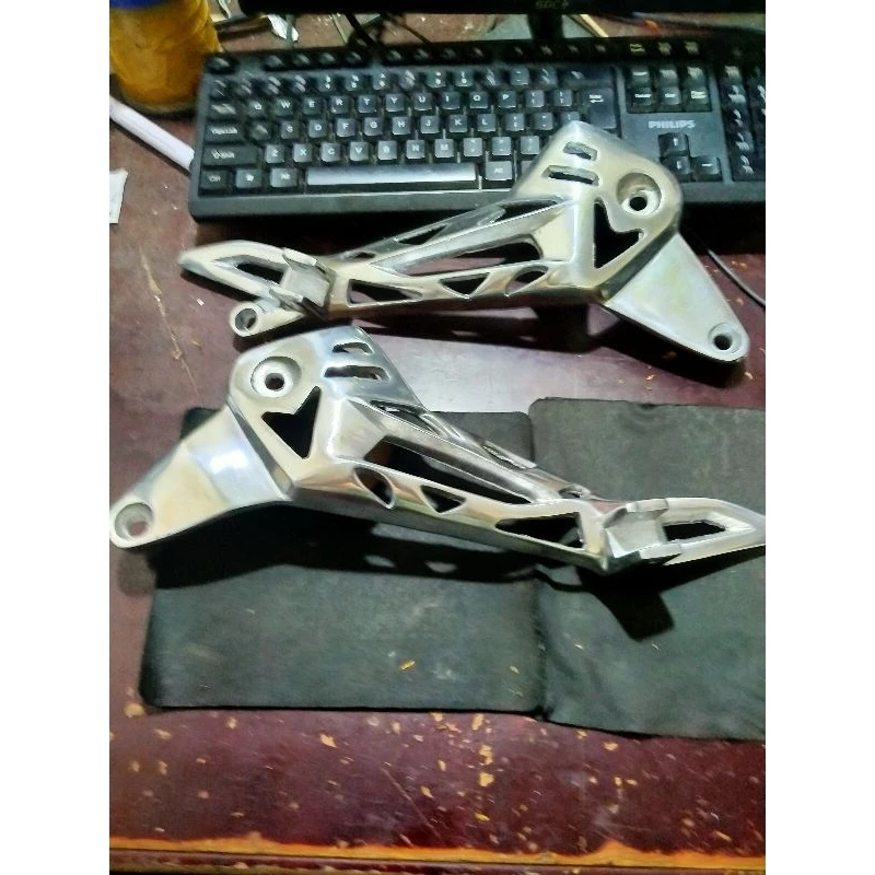 โพสต์กําลังหลัง SupraX 125 DD ฟุตสเต็ป SupraX 125 DD coak racing อลูมิเนียมเต็ม