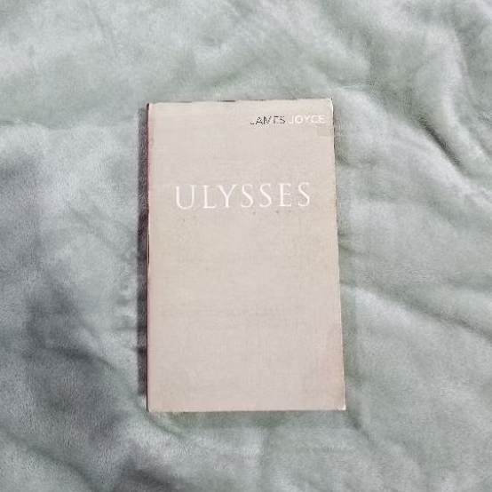 Preloved English Classic Ulysses が James Joyce