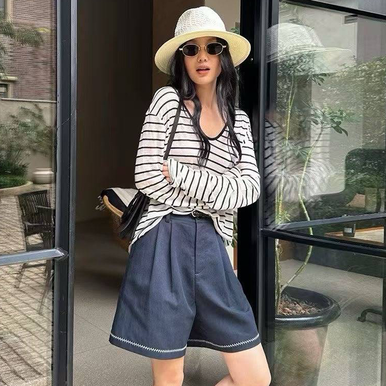 CN1168 - 8379 DIDI SHORTS