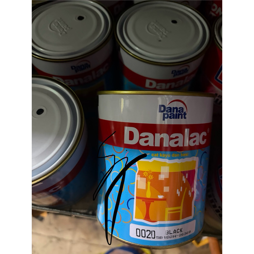 DANALAC สีน้ํามันสําหรับ Wood & Iron (0.9L) สีดํา