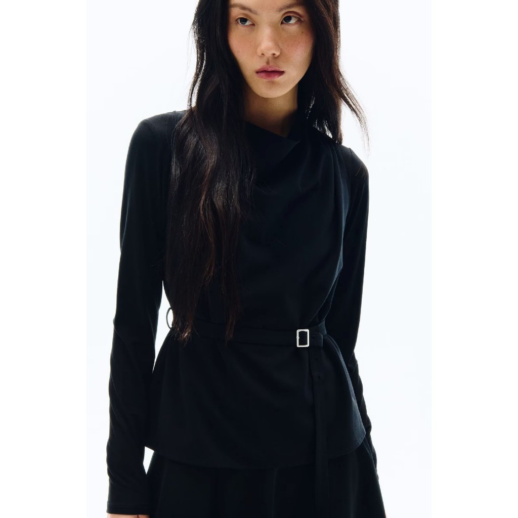 H0TT0 - แขนกุดสีดํา (XS,S,M,L) - BLOUSE 260616