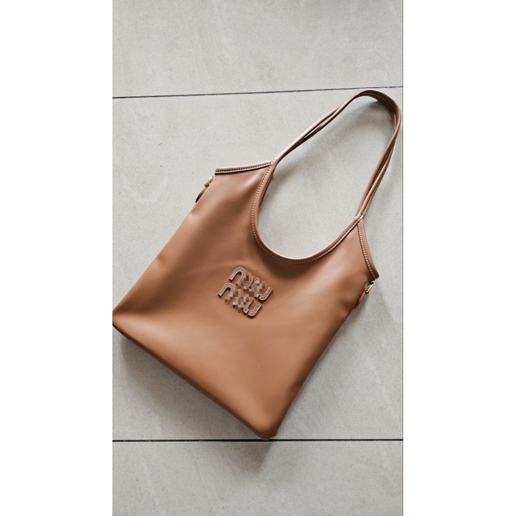 [PRELOVED] กระเป๋าสะพาย MIW MIW