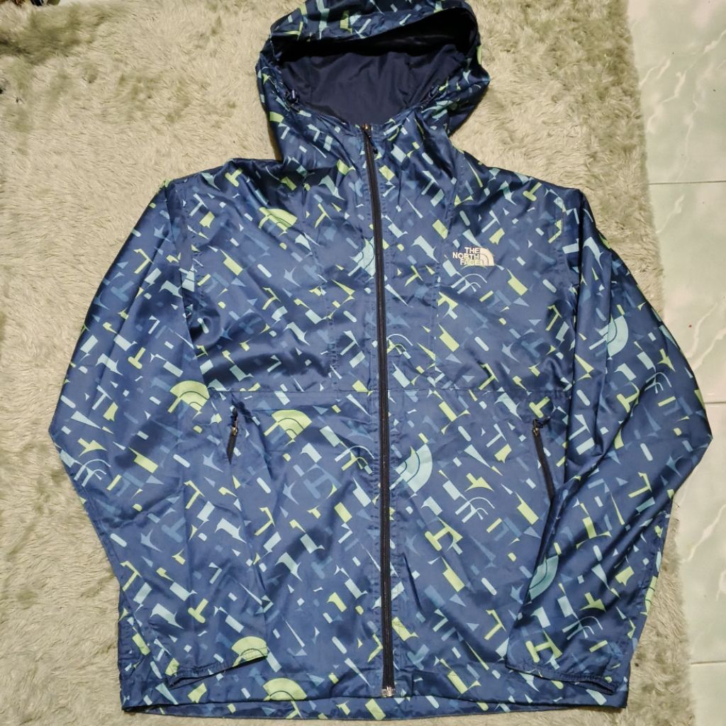 เสื้อแจ็คเก็ต TNF มือสองของแท้ ไซส์ L limited edition