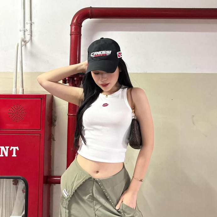 OWELA Kiss Tanktop // Owela Kiss Halter Tanktop // Kiss Tanktop // Plain Tanktop // Daily Tanktop //