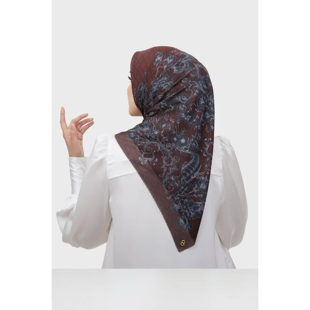 NADA 3 SQUARE - LOVE LETTER (VOILE SQUARE) โดย BUTTONSCARVES