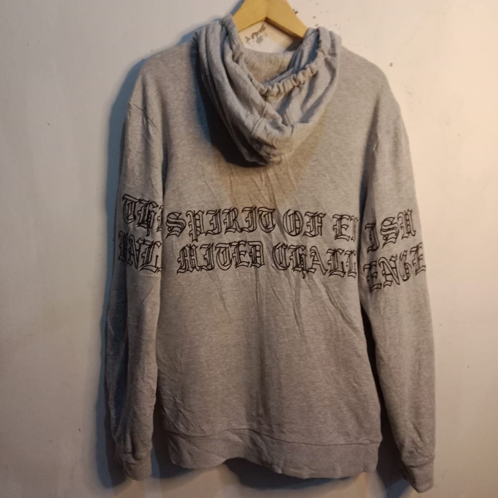 เสื้อฮู้ดมีซิป evisu