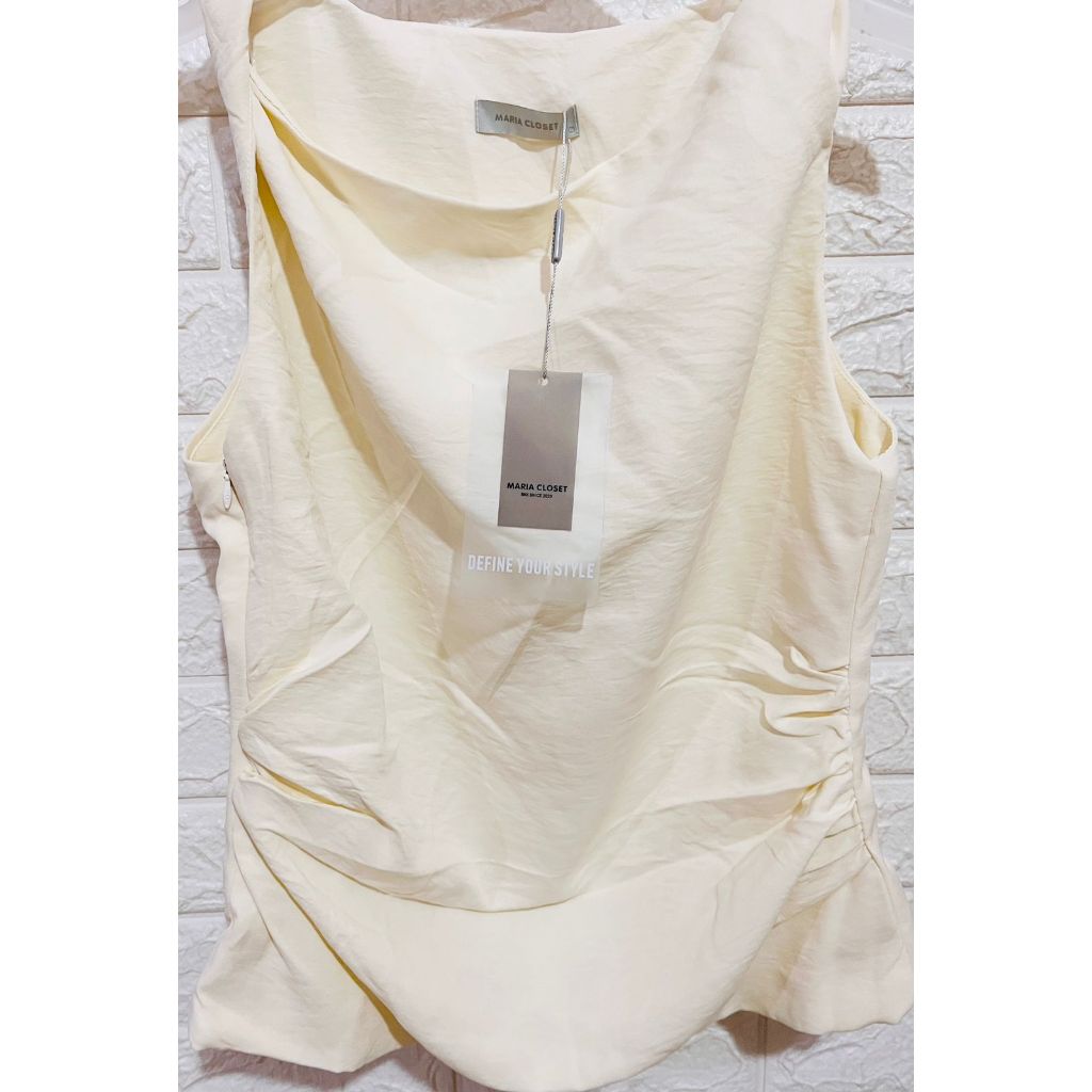 MARIA CLOSET BRAND SIMPLE ELEGANT VEST TOP (THAILAND)
