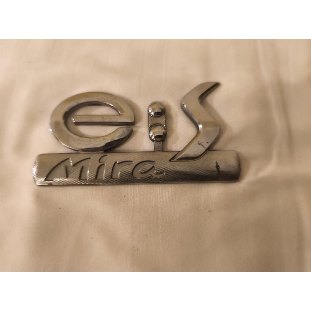 สัญลักษณ์รถยนต์ Eis Mira Kei ของญี่ปุ่นเหมาะสําหรับ Agya Ayla