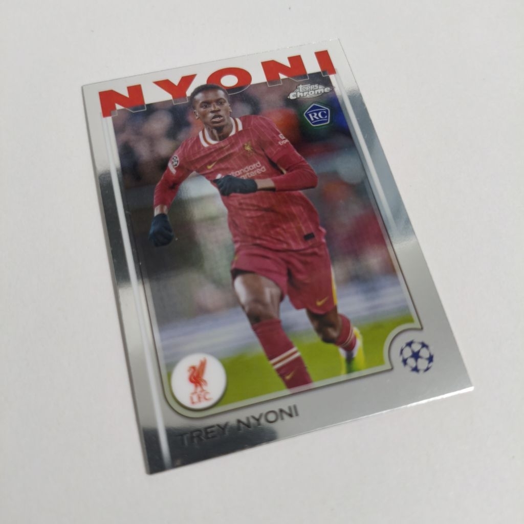 การ์ดฟุตบอล Topps Trey Nyoni