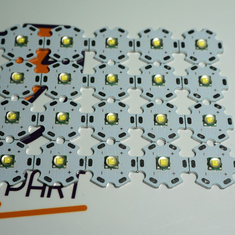 CREE LED XM-L T6 U2 สีขาว 10W