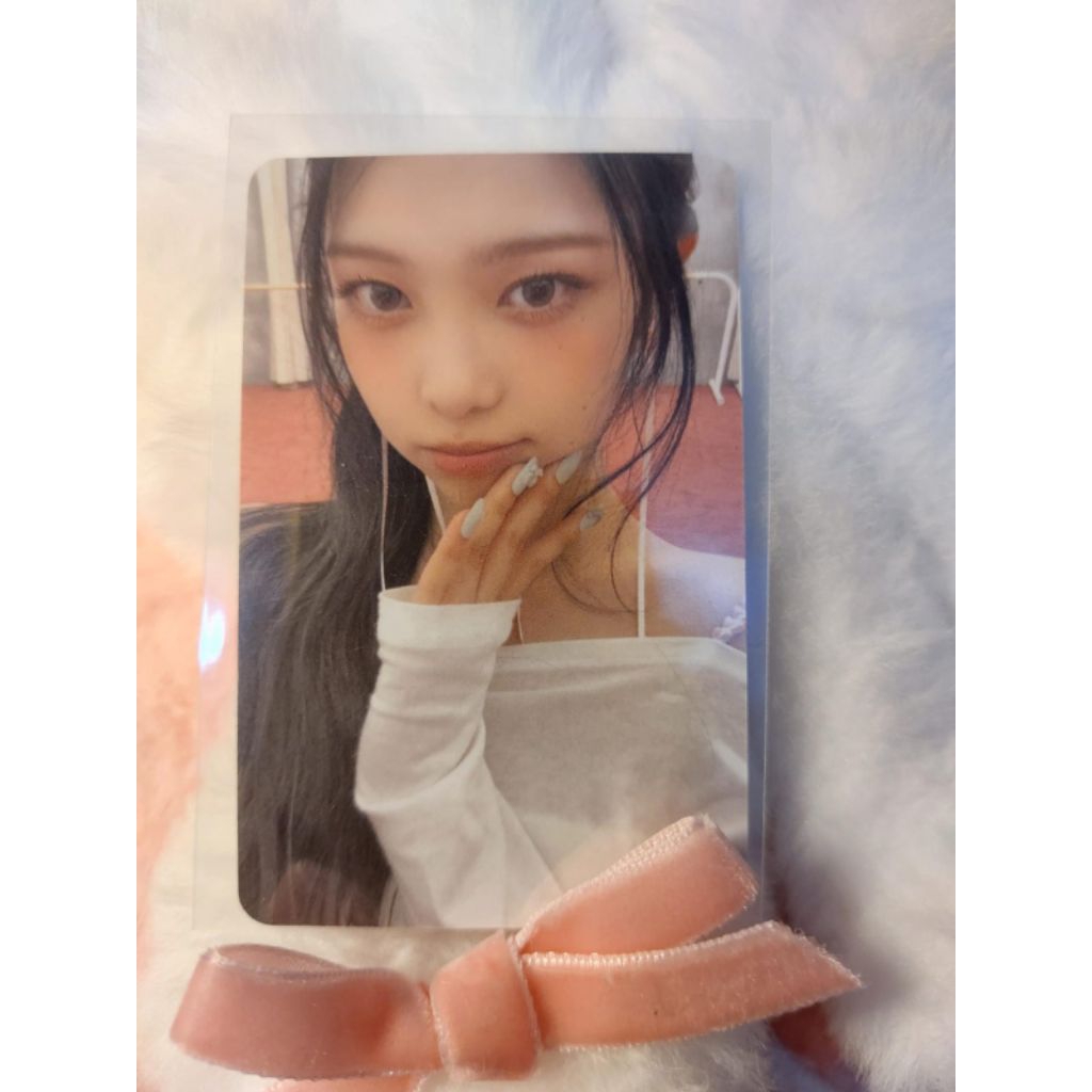 ภาพถ่ายอย่างเป็นทางการ HEARTS2HEARTS IAN FOCUS APPLEMUSIC