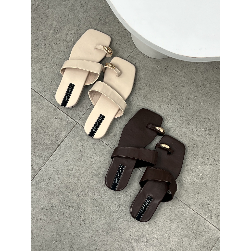 Virra Flat & Heels / Leather Flat Sandals & High Sandals CCI - GURLBUCKET