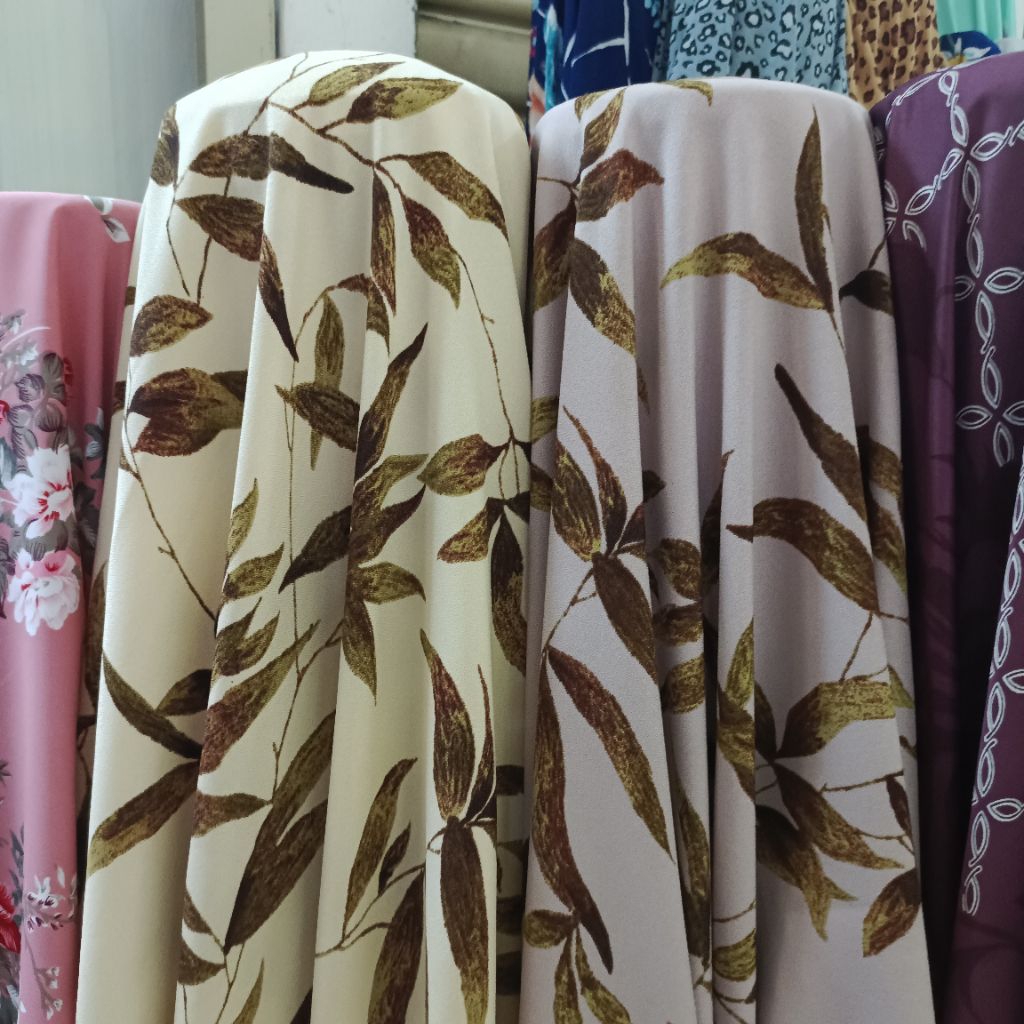 ผ้าคอสนิโบแคริบลาย-ผ้าเครปลาย-ผ้าคอสโบ้พรีเมียม-ผ้านิ่มเย็นไม่มีซับใน-ผ้าลายใหม่ล่าสุด-ktx