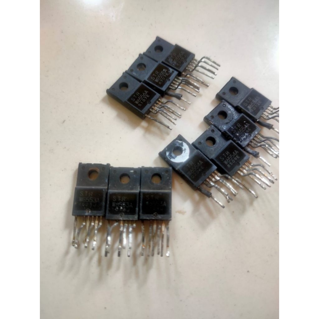 MESIN TRANSISTOR STR BODY SMALL W 6556 A, W 6554 A, และ W 6553 เปลี่ยนใหม่จากเครื่องยนต์
