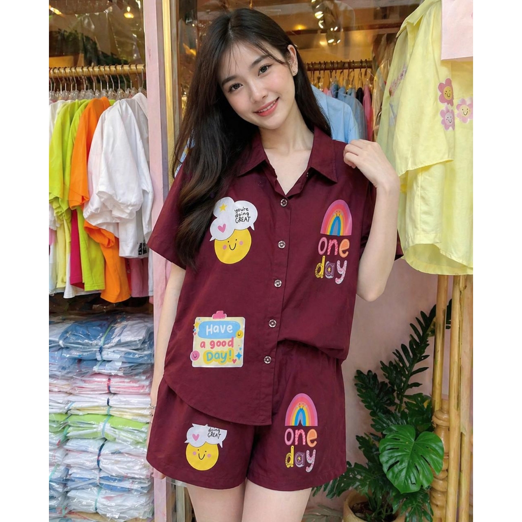 KEMEJA OneDay ชุดเสื้อแขนสั้นและกางเกงขาสั้นผู้หญิง / One Set Shirt Plus Hot Pants XL