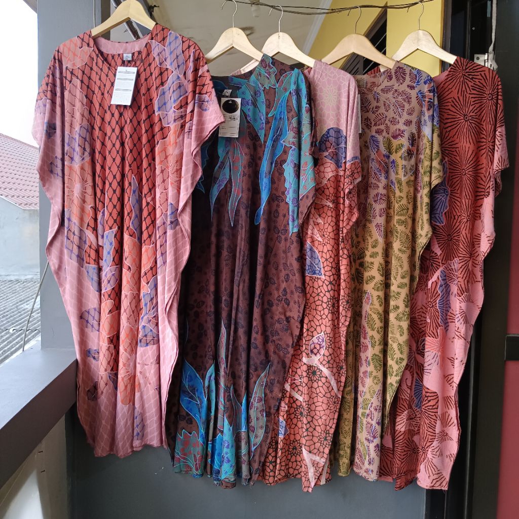 DASTER BATIK TULIS LOWO by BATIK LUZA PEKALONGAN / DALONG LUZA BATIK / DASTER BATIK TULIP LUZA PEKAL